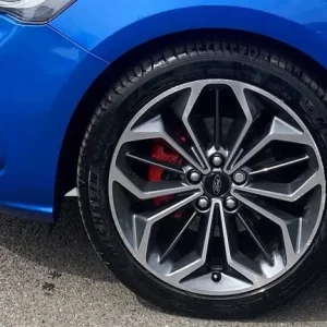 2025 Ford Focus 1.0 EcoBoost Hybrid - Image 7