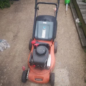 Sovereign petrol lawn mover - Image 2