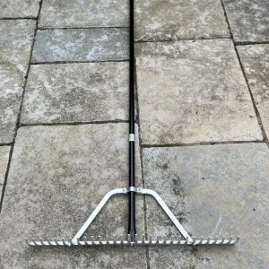 Kenyon 11-510 30” Aluminium Landscape Rake - Image 2