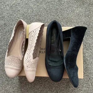 Two pairs of suede shoes - Image 2