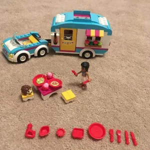 Lego Friends Summer Caravan - Image 2
