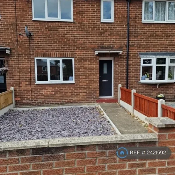 3 bedroom house in Dalefield Avenue, Gloucestershire, England