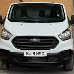 2019 Ford Transit Custom 2.0 EcoBlue Panel Van - Image 2
