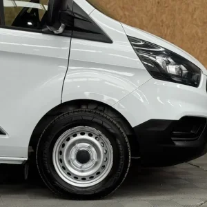 2019 Ford Transit Custom 2.0 EcoBlue Panel Van - Image 4