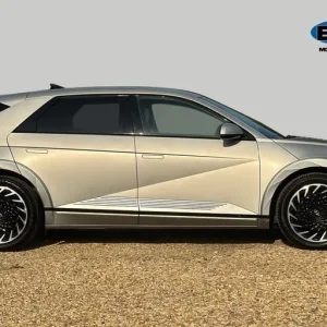 Hyundai Ioniq 5 Ultimate 73kWh Electric Hatchback - Image 4