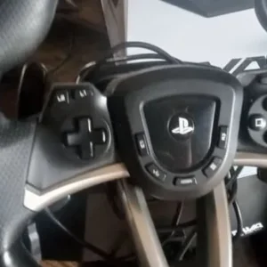 Playstation steering wheel and pedals - Image 3