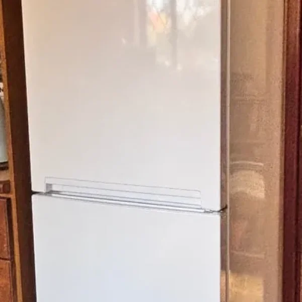 Beko 50/50 Frost Free Fridge Freezer