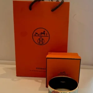 Hermès Bracelet with Cheetah and Garden City Pattern - Image 6