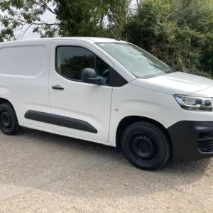 2019 Citroen Berlingo 1.6 BlueHDi 65-PS Panel Van Diesel Manual - Image 2