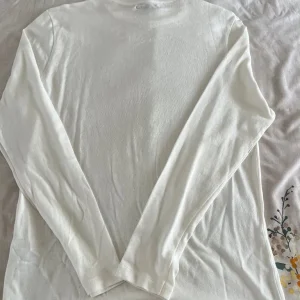 Men’s Zara Cream Jumper - Image 4