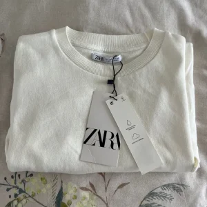 Men’s Zara Cream Jumper - Image 6