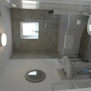 3 bedroom end terrace in Saxon Way, Wychbold - Image 5
