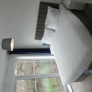3 bedroom end terrace in Saxon Way, Wychbold - Image 7