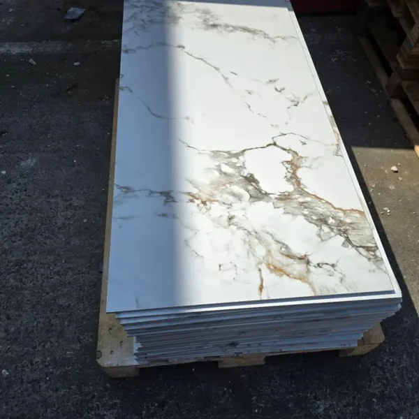 17+ metres gold marble 60x120