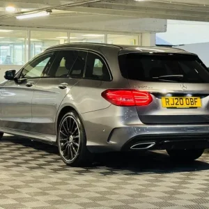2020 Mercedes-Benz C-Class 2.0 C300de AMG Line Edition G-Tronic+ - Image 3