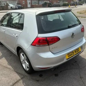 2015 Volkswagen Golf 1.4 TSI BlueMotion DSG Silver 5-door Hatchback - Image 4