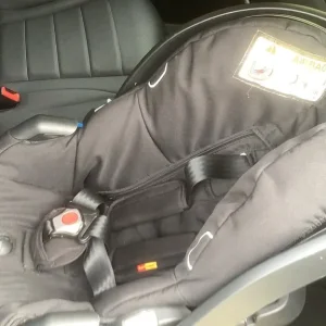 Baby Zen iZi modular car seat with I-Size base - Image 5