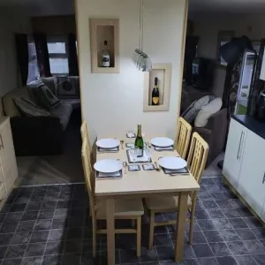 6-Berth Kensington Delta 38ft 2008 - Image 6