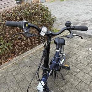 Folding Bike Tilt 500 - Blue - Comes with Basket and Lock Chain - Image 2