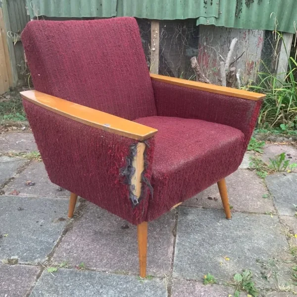 Mid century armchair splayed legs / upholstery project / shabby chic