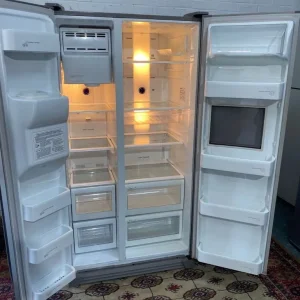 Samsung Grey American 3-Door Fridge Freezer with Water and Ice Dispenser - Image 8