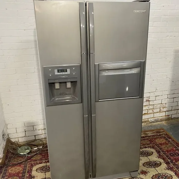 Samsung Grey American 3-Door Fridge Freezer with Water and Ice Dispenser