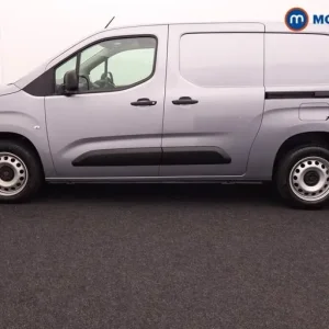 2024 Peugeot Partner 1.5 BlueHDi 100 Professional Van Panel Van Diesel Manual - Image 4
