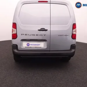 2024 Peugeot Partner 1.5 BlueHDi 100 Professional Van Panel Van Diesel Manual - Image 6