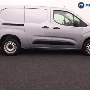 2024 Peugeot Partner 1.5 BlueHDi 100 Professional Van Panel Van Diesel Manual - Image 8