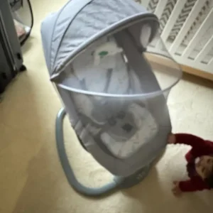 Baby swing