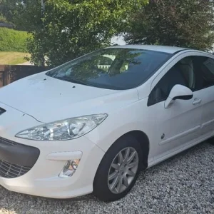 Peugeot 308 1.4 VTI 5-door hatchback - Image 3