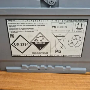 Yuasa HSB096 Silver 12V Car Battery - Image 2