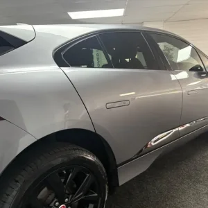 Jaguar I-Pace 400 90kWh Black 2021 - Image 3