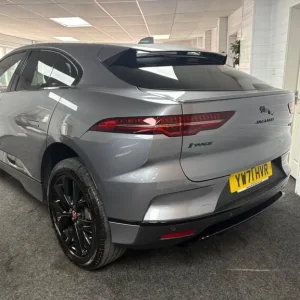 Jaguar I-Pace 400 90kWh Black 2021 - Image 4