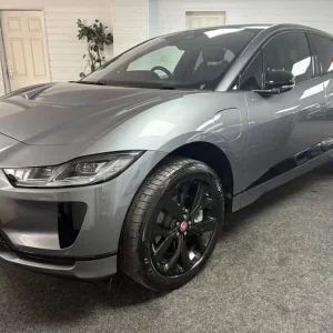 Jaguar I-Pace 400 90kWh Black 2021 - Image 5