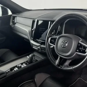 2021 Volvo XC60 B5 Mild Hybrid R-Design PRO Estate - Image 4