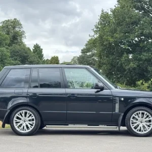 RANGE ROVER VOGUE 4.4 TDV8 DIESEL 4X4 AUTO 2012 SANTORINI BLACK - Image 3