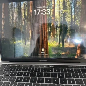 Apple MacBook Pro M2 - Image 5