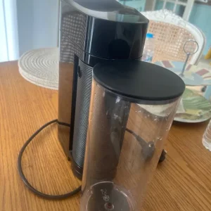 Nespresso Vertua pod machine - Image 4