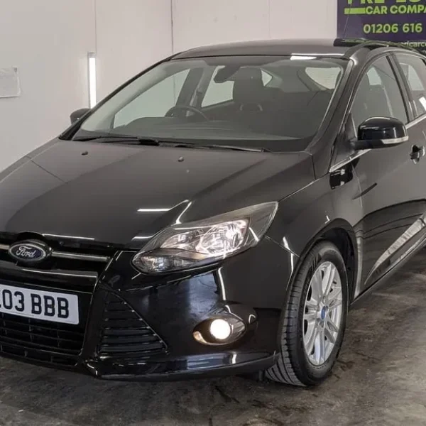 2012 Ford Focus 1.6T EcoBoost Titanium Euro 5 5-door hatchback petrol manual