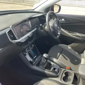 2022 Vauxhall Grandland 1.2 Turbo GS Line 5-door hatchback petrol manual - Image 2