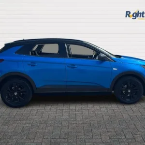 2022 Vauxhall Grandland 1.2 Turbo GS Line 5-door hatchback petrol manual - Image 4
