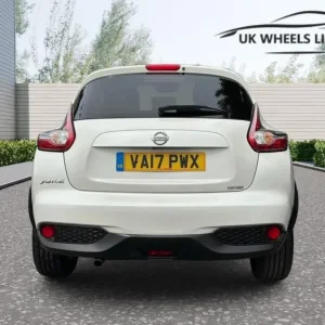 2017 Nissan Juke 1.6 Tekna XTRON Euro 6 5-door hatchback petrol automatic - Image 4