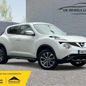 2017 Nissan Juke 1.6 Tekna XTRON Euro 6 5-door hatchback petrol automatic