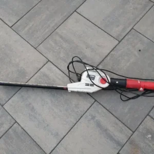 Cobra extendable hedge trimmer