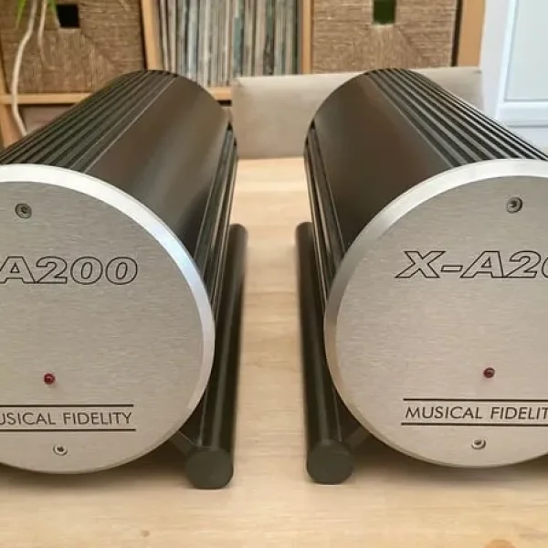 Musical Fidelity XA200