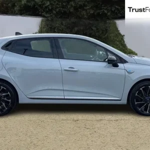 2024 Renault Clio 1.6 E-TECH full hybrid 145 Esprit Alpine 5-door auto hatchback - Image 3