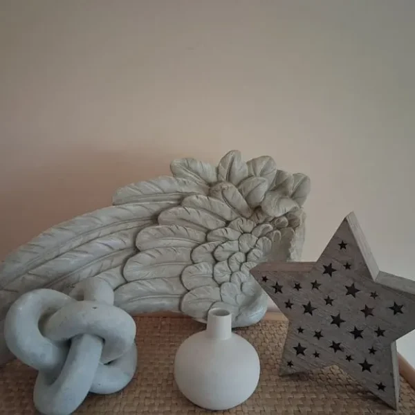 Ornament bundle with angel wing