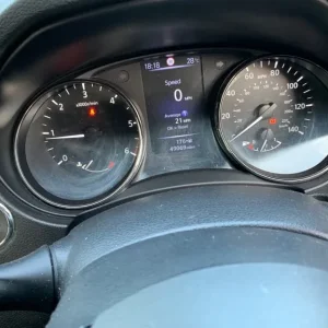 2018 Nissan X-Trail Estate, 1598cc, Manual, 5-door - Image 5