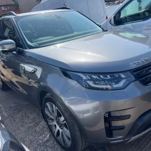 2017 Land Rover Discovery 2.0 SD4 HSE Auto 4WD Diesel Estate - Image 4